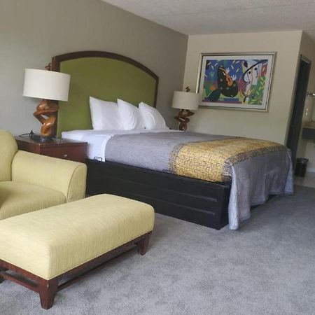 Palmetto Inn & Suites By Oyo Orangeburg Eksteriør bilde